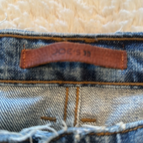 Joe’s 26 Boyfriend Slim Crop Jeans - Picture 3 of 6